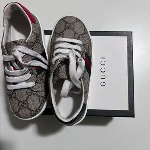 Gucci sneakers